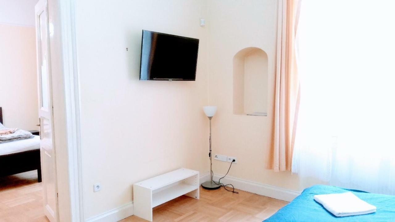 Historic centre-spacious apartment Prague Extérieur photo